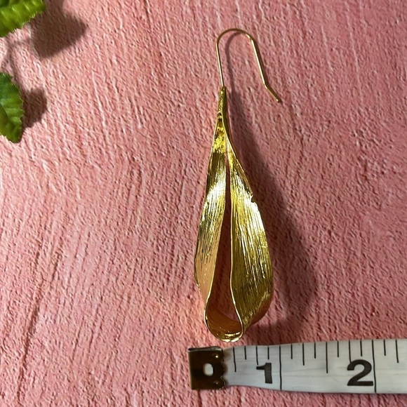 Zara Gold Loop Drop Earrings - Picture 13 of 16